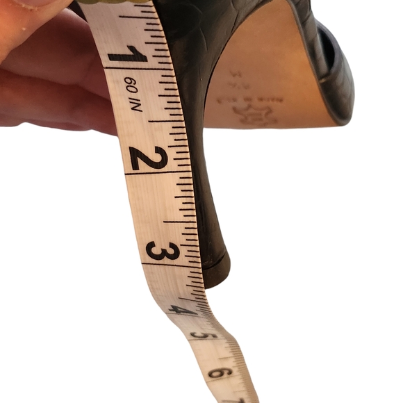 Vintage Isaac Mizrahi Paige Crocodile Black Leather Slingback Heels Size 8.5M - Picture 7 of 12